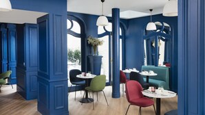 Breakfast area - Céleste Hôtel à Paris (Paris)