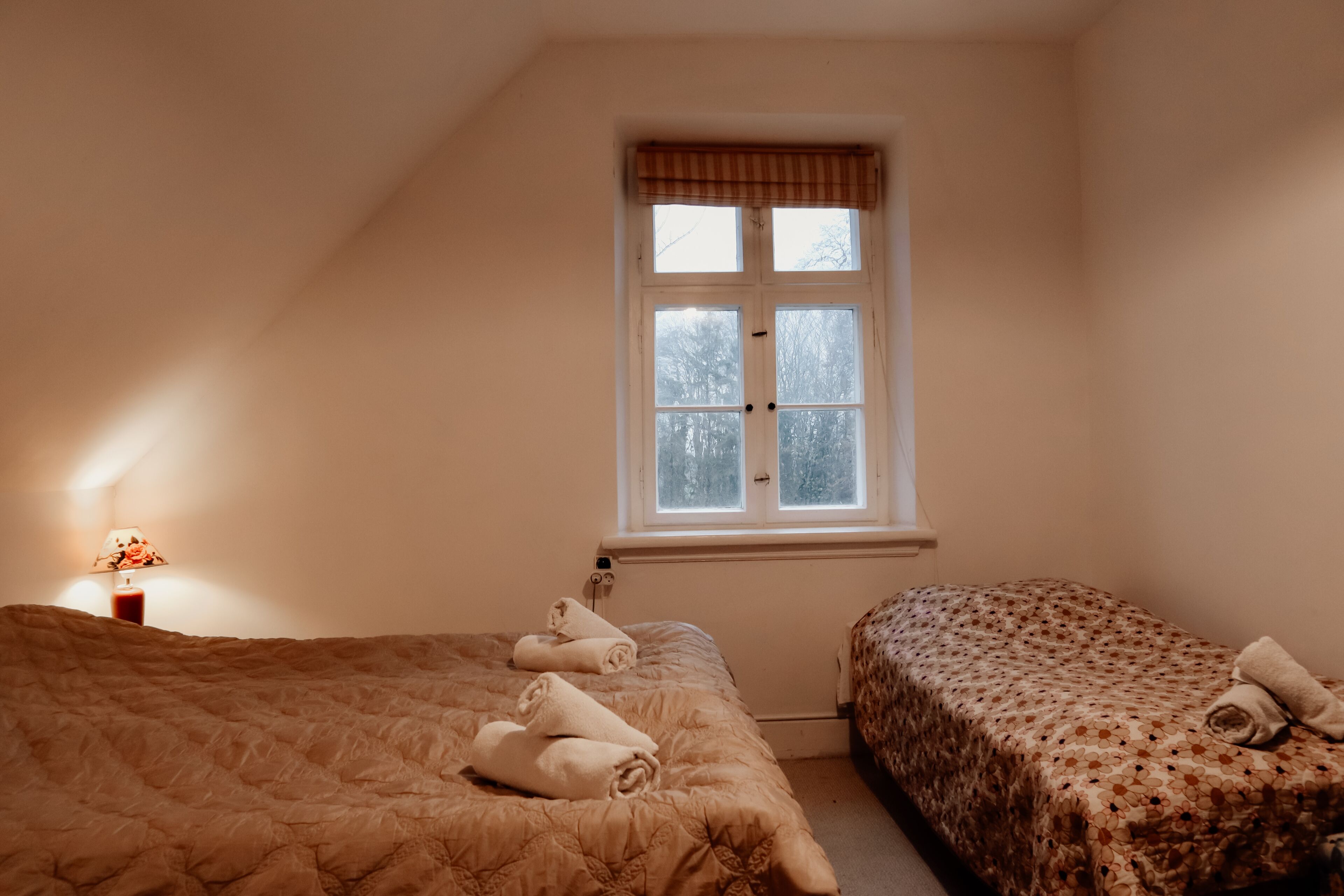 Ropa de cama hipoalergénica, wifi gratis, ropa de cama