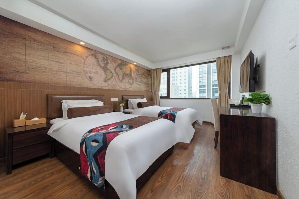 In-room safe, blackout drapes, soundproofing, WiFi (free)