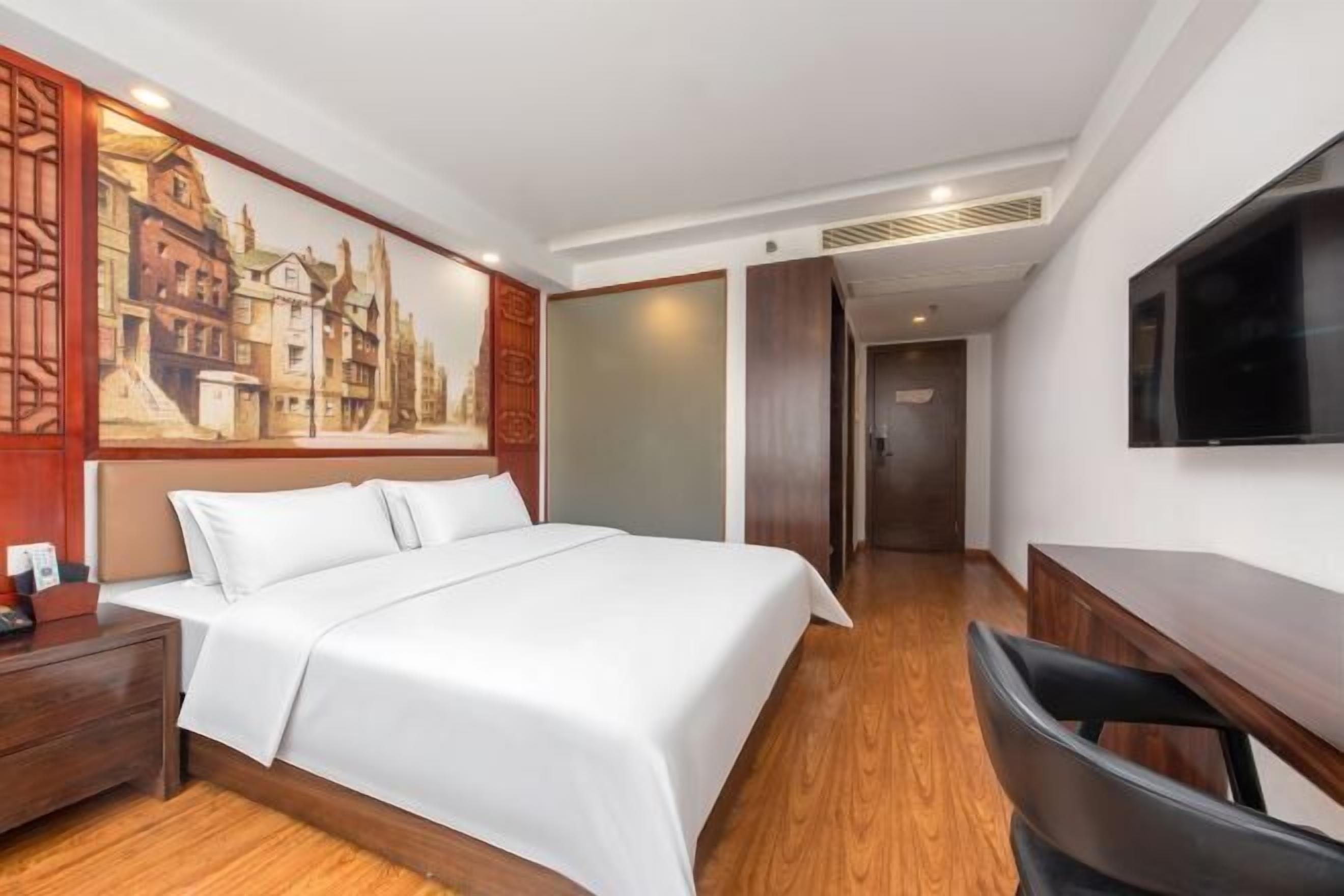 In-room safe, blackout curtains, soundproofing, free WiFi