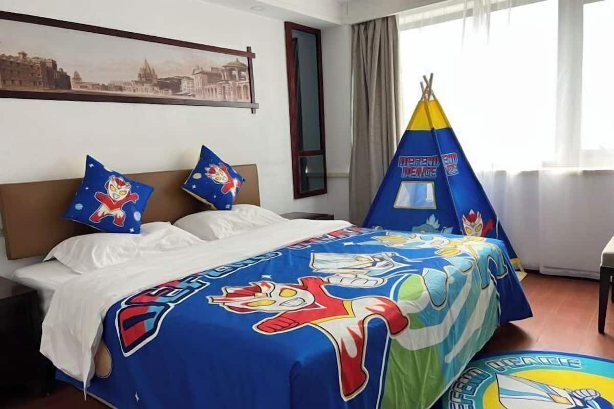 In-room safe, blackout curtains, soundproofing, free WiFi