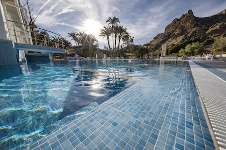 Indoor pool, outdoor pool. Balneario de Archena