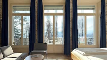 Deluxe Double Room, 1 Queen Bed, Lake View | Desk, free WiFi, bed sheets