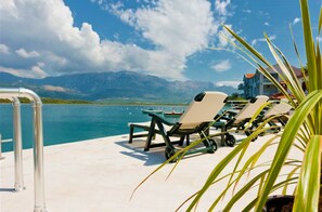 Beach nearby - Apartments MONET (Tivat)