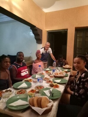 Breakfast, lunch, dinner served; local cuisine  - Riad Abjaou (Marrakech)