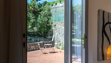 Dependance with patio | 露台/庭院