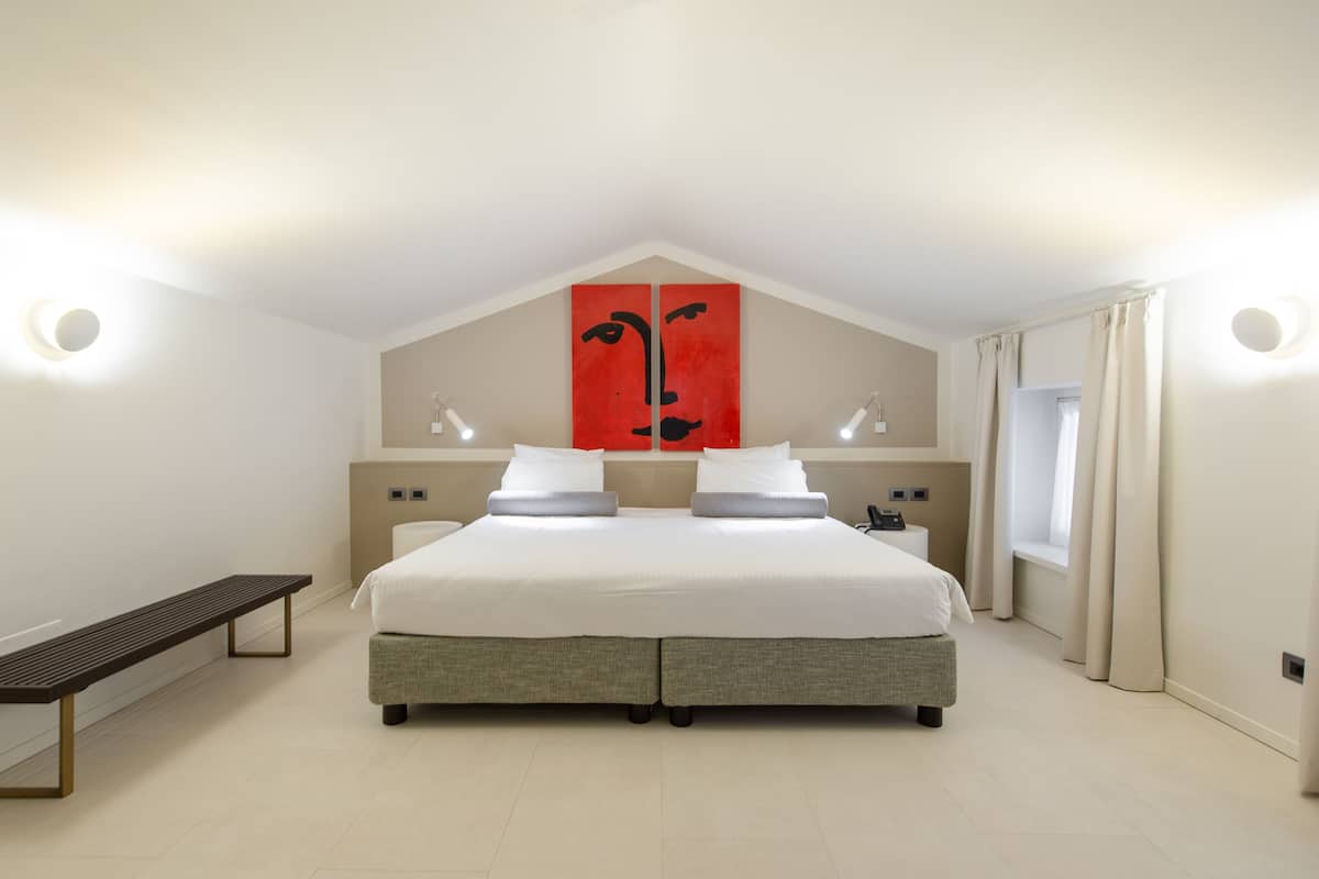 1 bedroom, minibar, in-room safe, soundproofing
