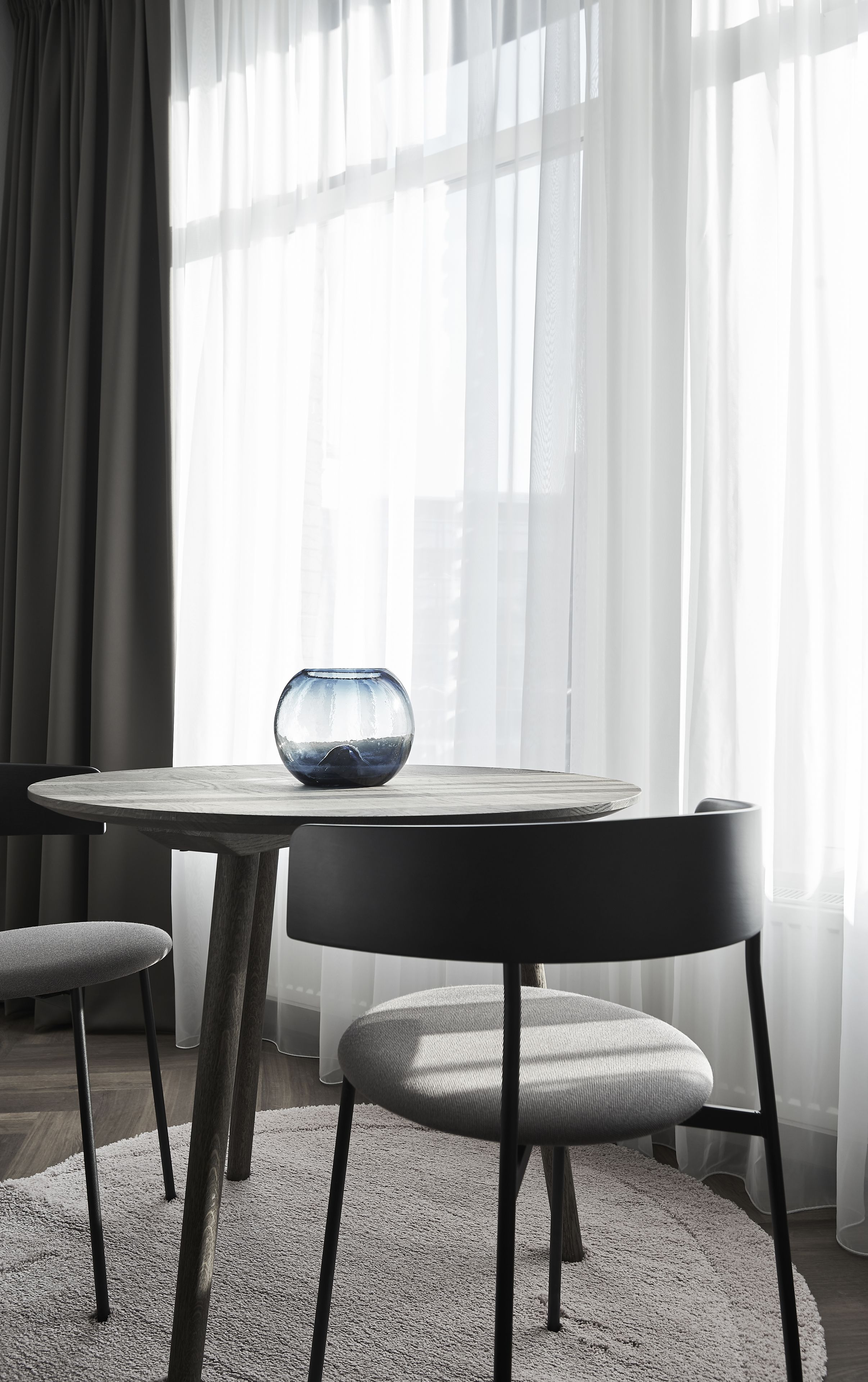 Suite estándar, 1 cama Queen size | Caja de seguridad en la habitación y escritorio 