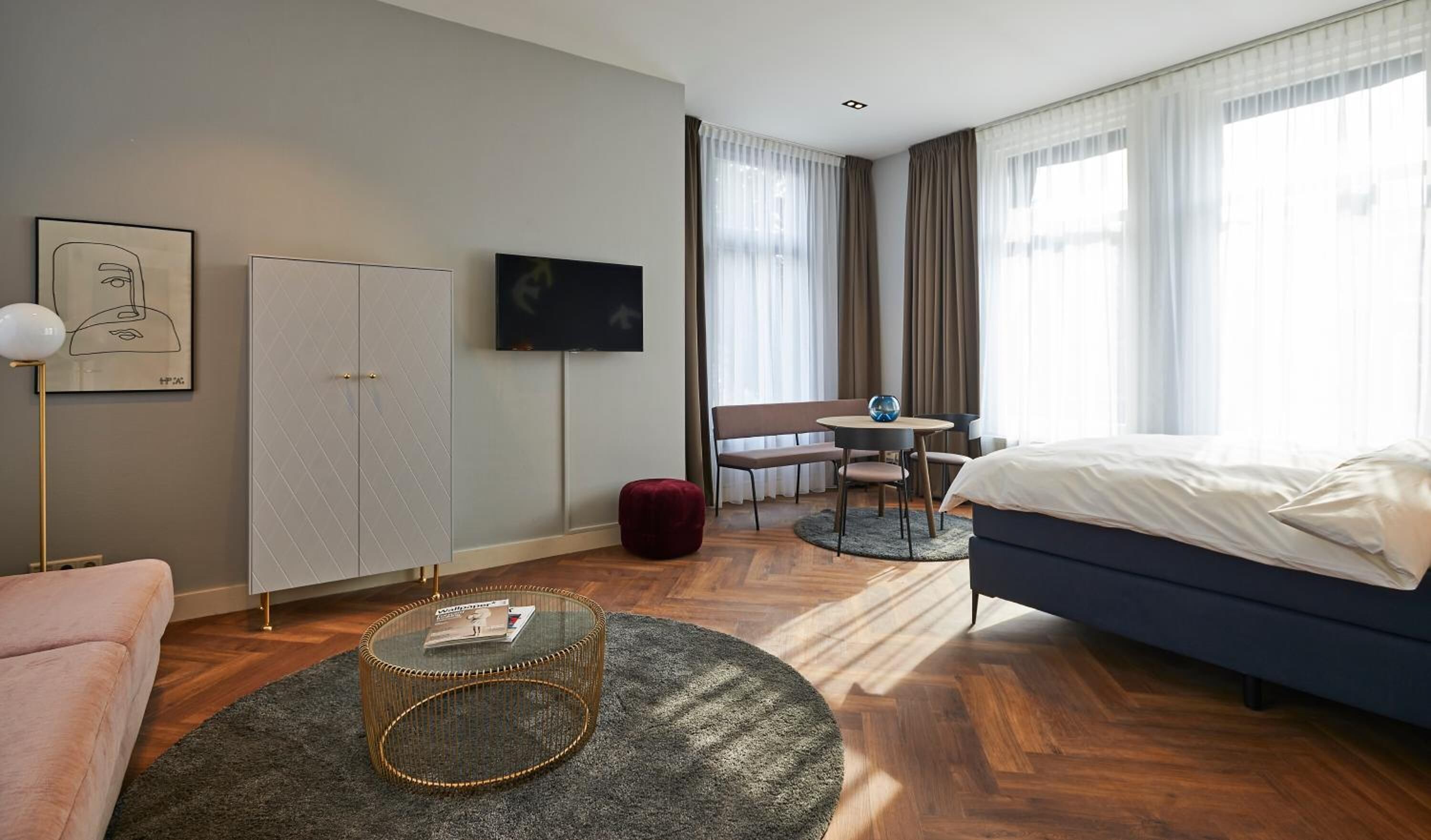 in-room safe, desk, iron/ironing board, free wifi