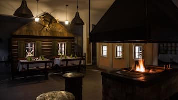 Local and international cuisine