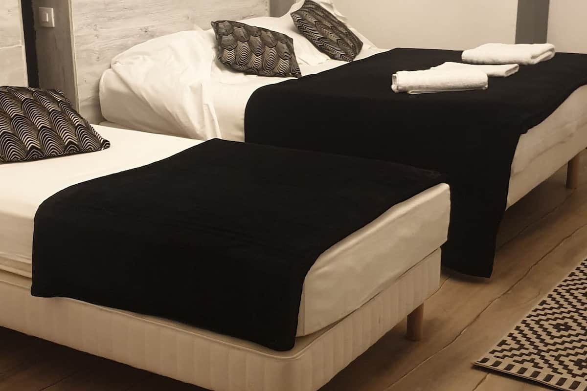 triple room | egyptian cotton sheets, premium bedding, down duvets