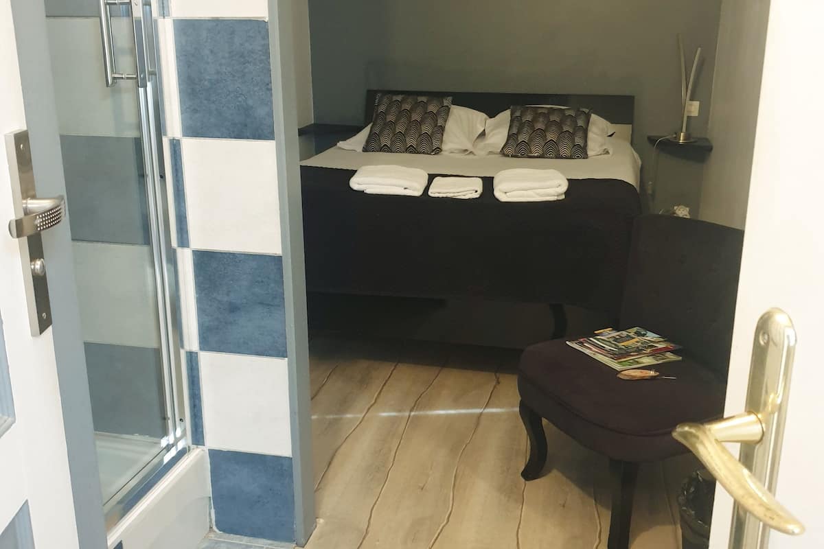 comfort double room | egyptian cotton sheets, premium bedding, down duvets