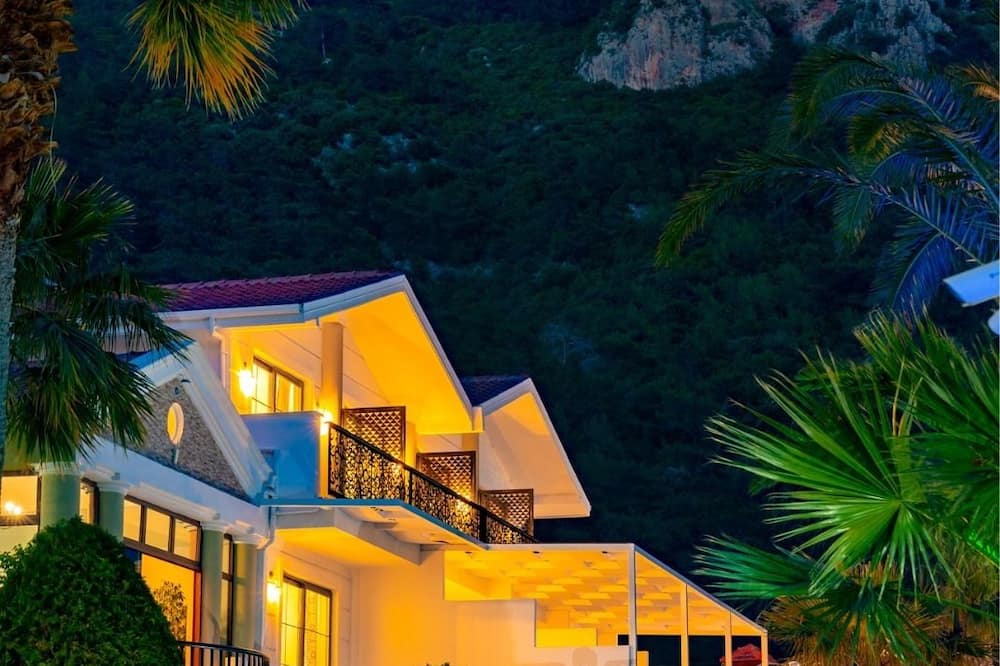 Hotel Karbelsun