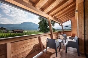 Deluxe Apartment, 2 Bedrooms, Balcony, Mountain View | Balcony view