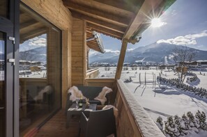 Familienapartment, 2 Schlafzimmer, Balkon, Poolblick | Balkon