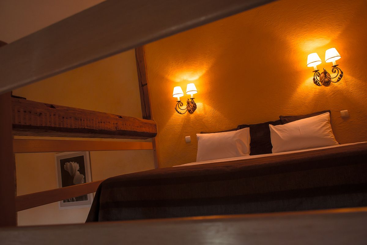 deluxe suite | desk, cots/infant beds, rollaway beds, free wifi