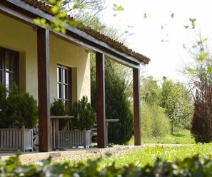 Double Room, Garden View | Terrace/patio