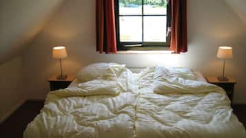 Comfort huis, 3 slaapkamers, uitzicht op meer, aan het meer | 3 slaapkamers, gratis babybedden, gratis wifi, beddengoed