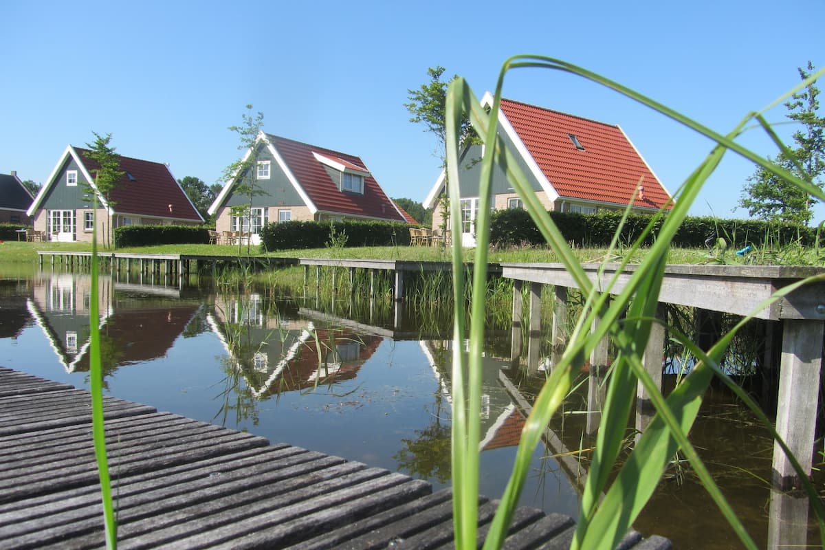 Comfort House, 3 Bedrooms, Lake View, Lakeside | 3 bedrooms, free cots/infant beds, free WiFi, bed sheets