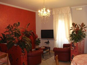 Lobby sitting area - Hotel La Meridiana (Anghiari)