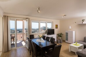 华丽公寓, 2 间卧室, 私人浴室, 海景 | 客房内用餐