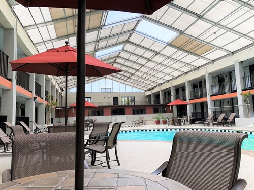 Clarion Inn & Suites Bowling Green