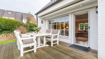 Apartment, Private Bathroom, Garden View | Terrace/patio