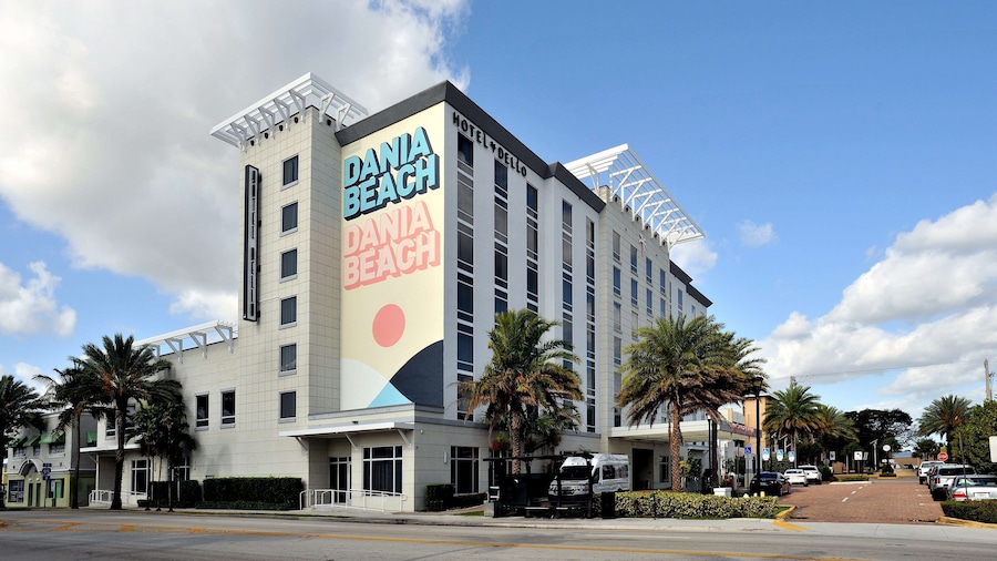 Hotel Dello Ft Lauderdale Airport, Tapestry Collection by Hilton