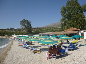 Beach nearby - Hotel Krela (Orikum)
