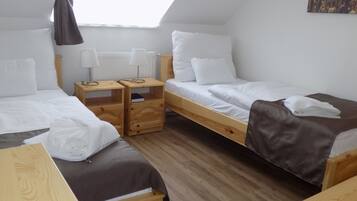 Décoration personnalisée, bureau, Wi-Fi gratuit, draps fournis