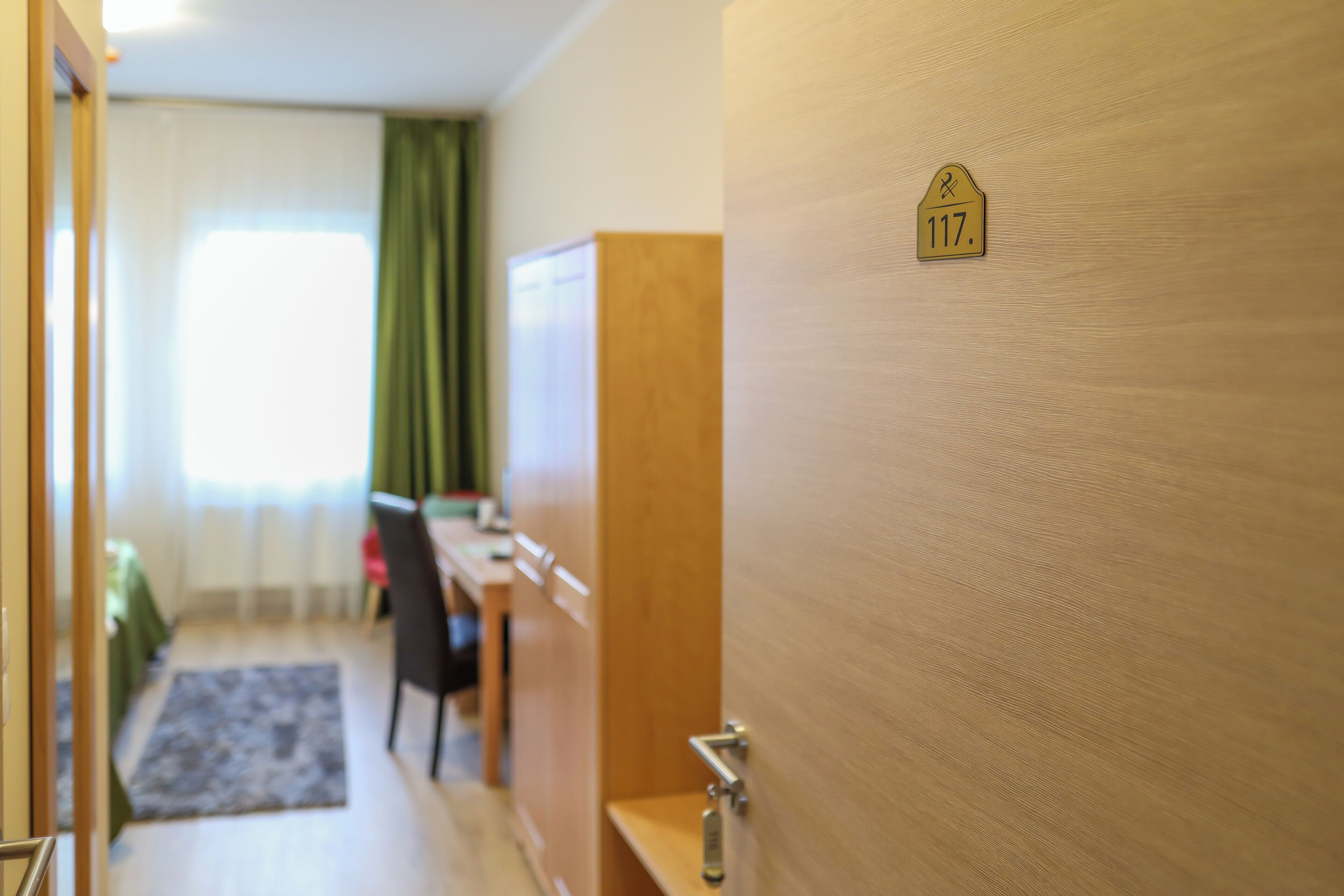 superior double or twin room | individually decorated, desk, free wifi, bed sheets