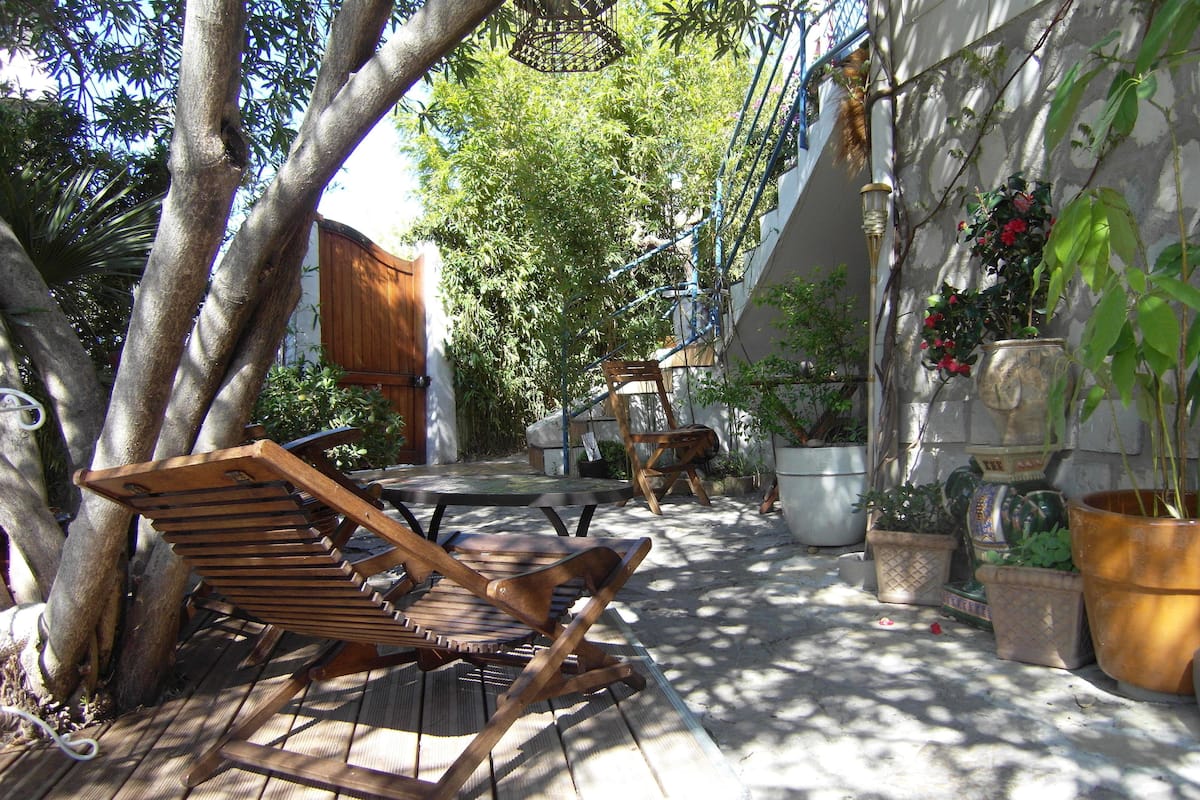 Comfort Studio | Garden view