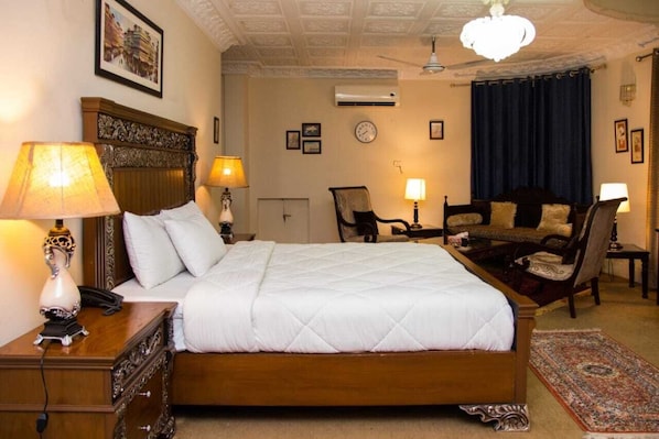 Executive-Bungalow, 1 Doppelbett, eigenes Bad | Minibar, Zimmersafe, Bügeleisen/Bügelbrett, Zustellbetten