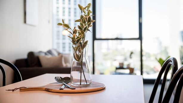 Executive Apartment, 1 Bedroom, Kitchen, City View | In-room dining - Central City Designer Pad (Brisbane)
