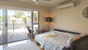Casa executiva, 3 quartos, cozinha, vista para a cidade | Área de estar | TV LED