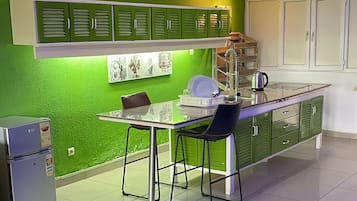 Standard Loft | Private kitchen | Fridge, microwave, stovetop, coffee/tea maker