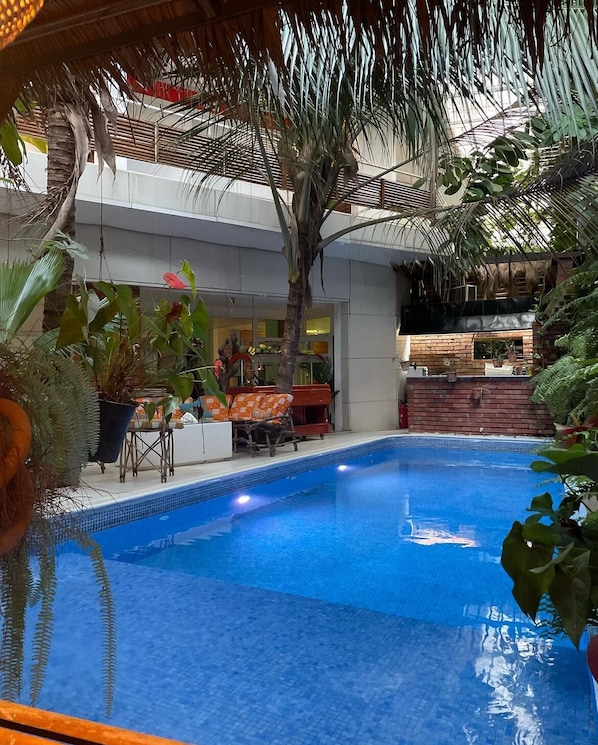 Utomhuspool