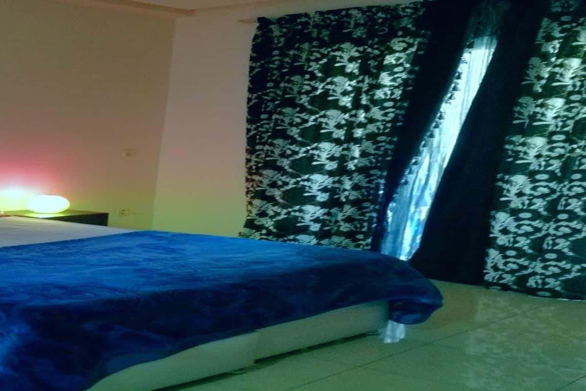 Appartamento Comfort, 3 camere da letto, lato montagna | Tende oscuranti, ferro/asse da stiro, Wi-Fi gratuito, lenzuola