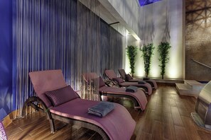 Body treatments, hydrotherapy, facials, 7 treatment rooms