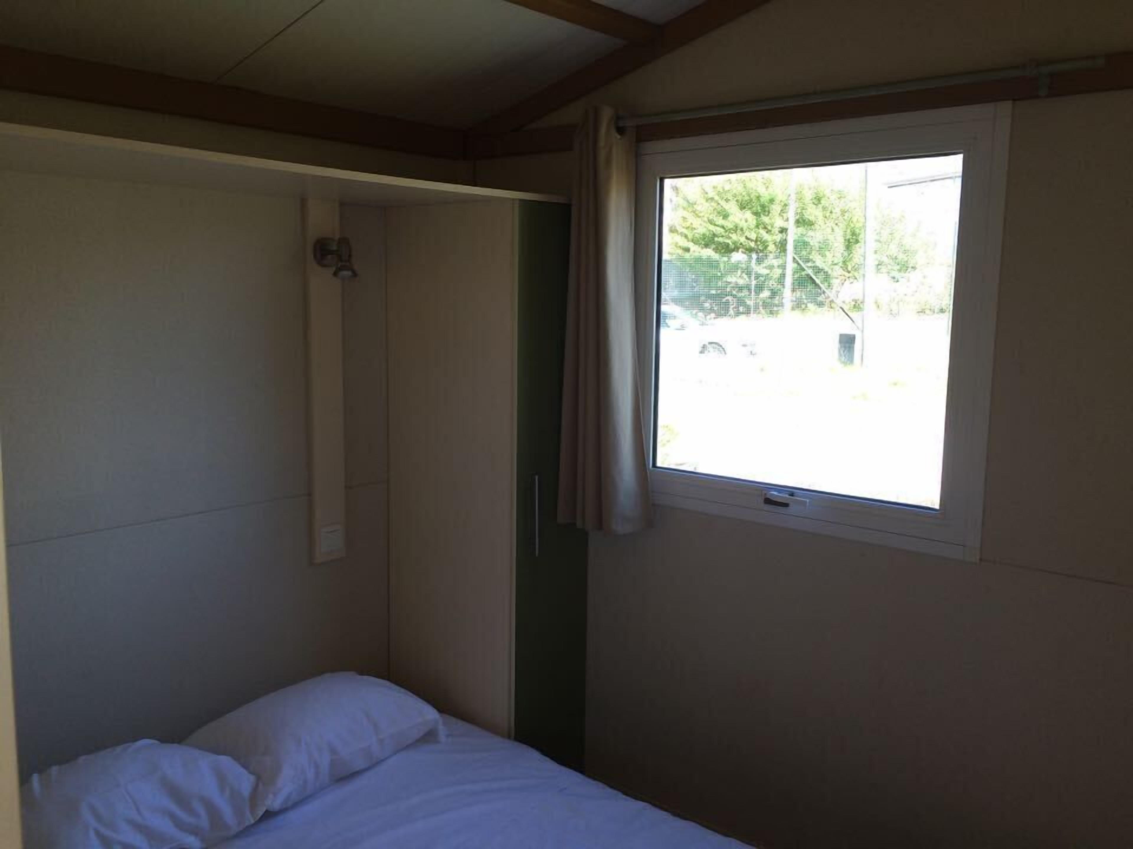 Bungalow (2 pax) | 2 bedrooms, free cribs/infant beds, free WiFi, bed sheets