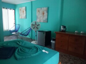 Chambre Double, 1 lit double | Coffres-forts dans les chambres, rideaux occultants, Wi-Fi gratuit