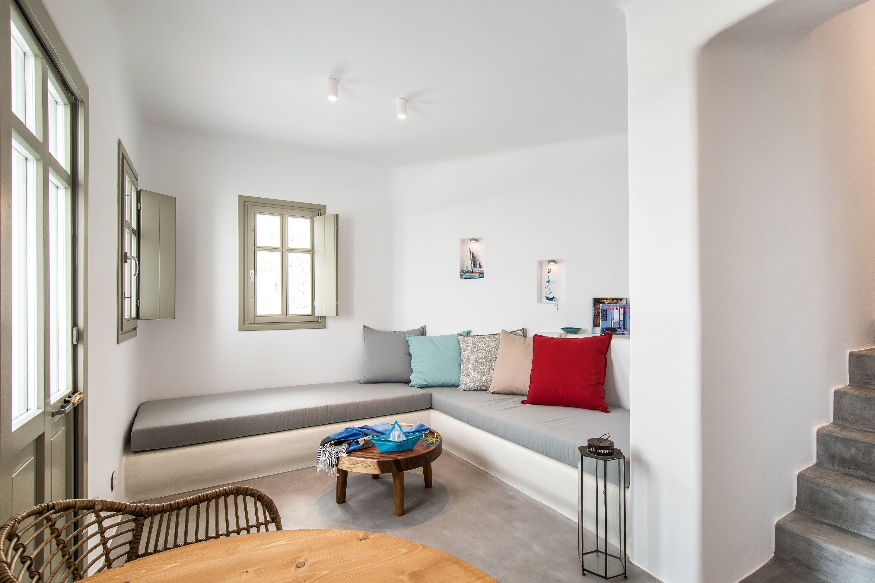 family villa, private pool | living area | 40-inch flat-screen tv with satellite channels, tv, netflix