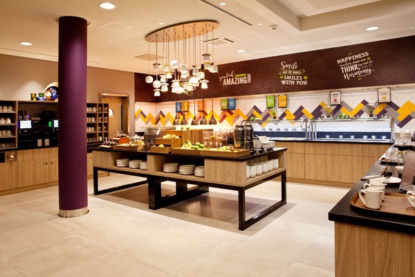 Free buffet breakfast on weekends