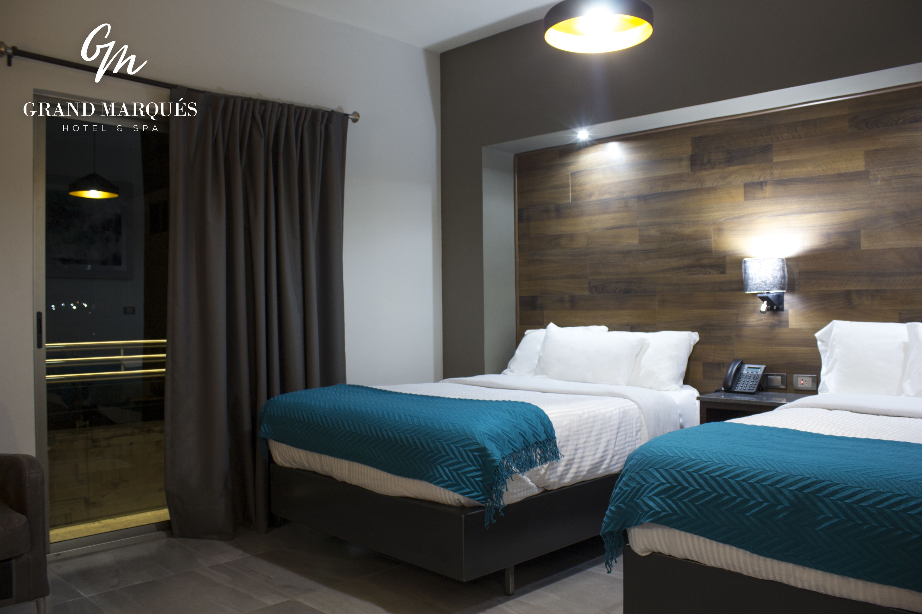 single room, 1 king bed | in-room safe, iron/ironing board, free wifi, bed sheets