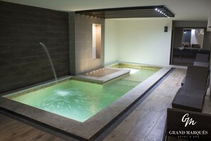 Piscina interna