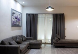 Flat-screen TV - Grand Marques (San Juan de los Lagos)