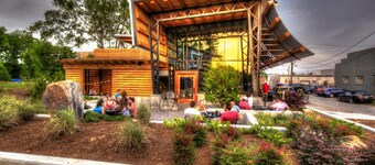 The Crash Pad - An Uncommon Hostel