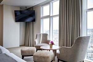 特级套房, 浴缸 | 露台