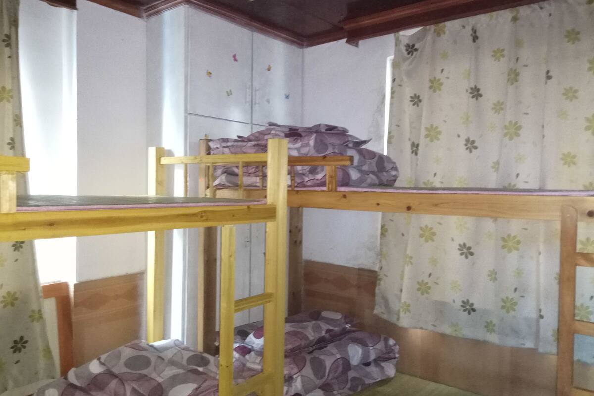 Két bảo mật tại phòng, bàn ủi/dụng cụ ủi quần áo