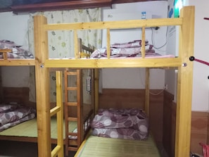 Két bảo mật tại phòng, bàn ủi/dụng cụ ủi quần áo